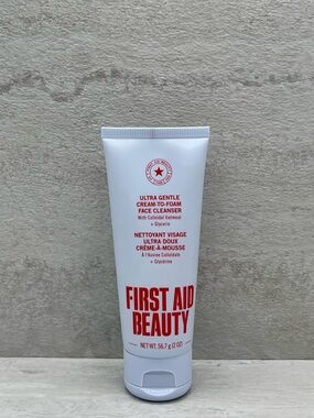 🎉 $5 First Aid Beauty Ultra Gentle Cream-to-Foam Face Cleanser